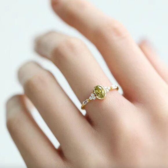 14k Gold Dainty Oval Cut Peridot Diamond Ring Band - Picture 5 of 6